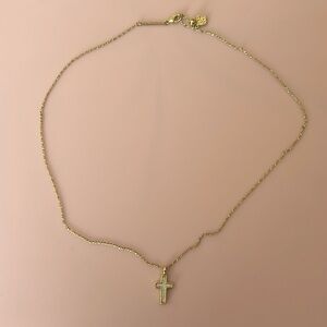 Kendra Scott Cross pendant necklace